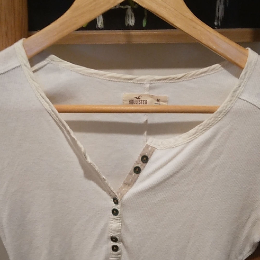 Hollister Cream Long Sleeve Henley Top - Picture 3 of 5